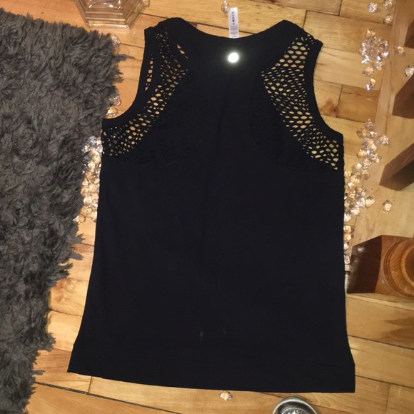 NWOT Activewear top 90DEGREE - Picture 5 of 6
